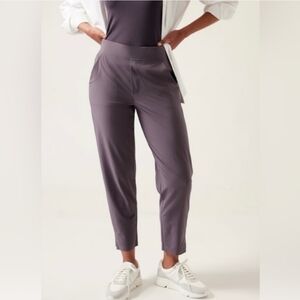 Women's Athleta Brooklyn Ankle Pant, size 6